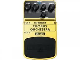 Pedal p/ guitarra Behringer Chorus